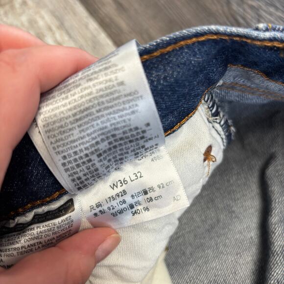 Levi's 501 Red Tab Dark Wash Blue Mens 35x31 Straight Leg Button Fly Denim Jean, - Picture 5 of 12